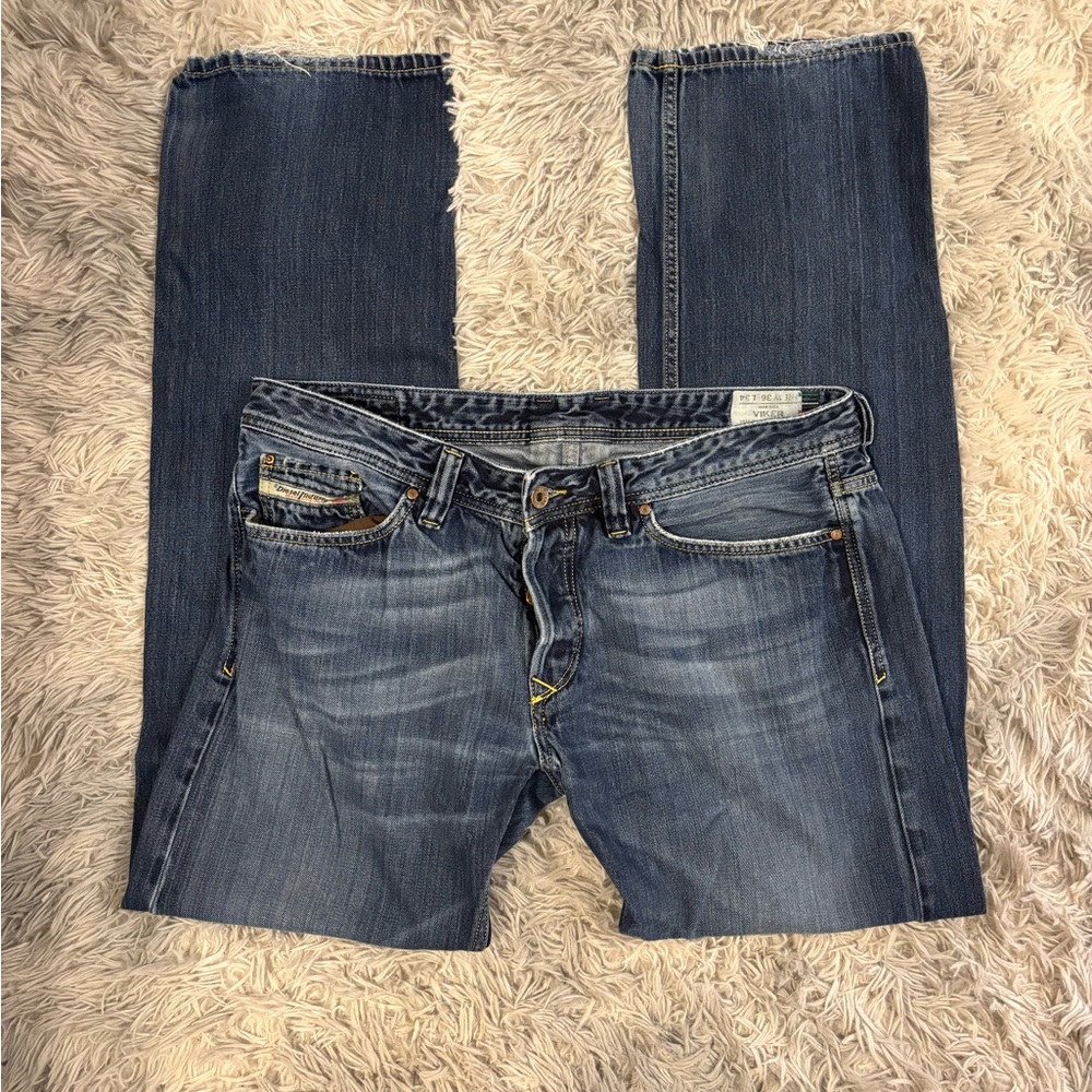Diesel Men's Straight Leg Jeans in Washed Blue